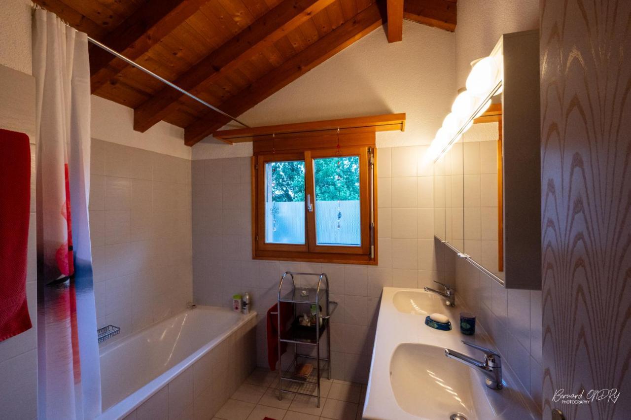 Zimmer Mit Eigenem Badezimmer Näfels Zewnętrze zdjęcie