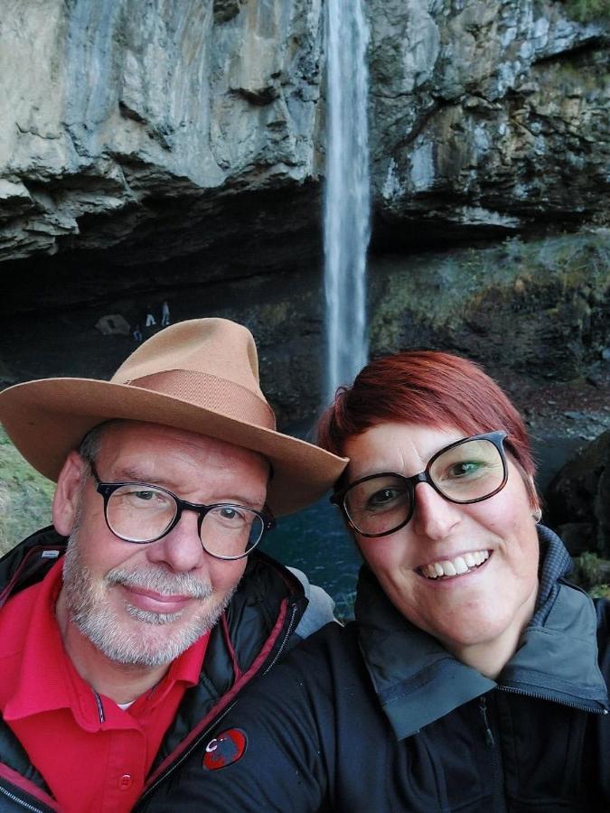 Zimmer Mit Eigenem Badezimmer Näfels Zewnętrze zdjęcie